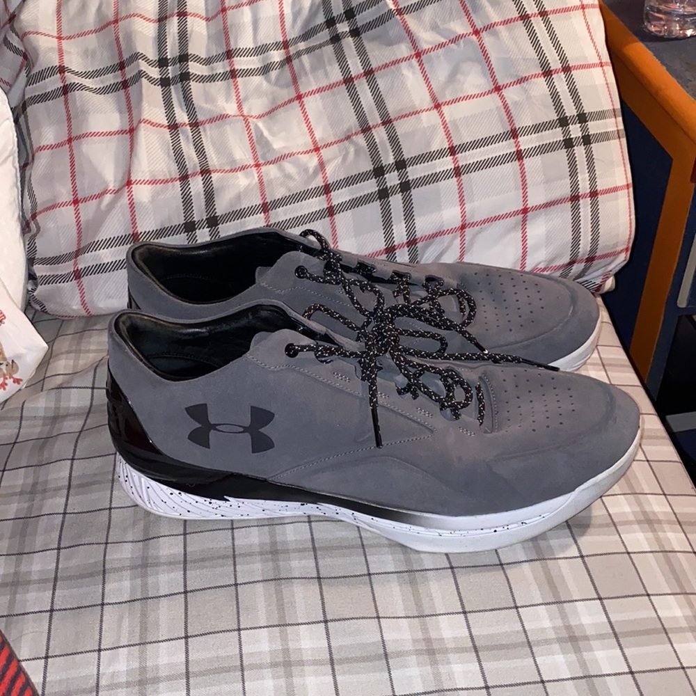 Men’s steph curry basketball shoes